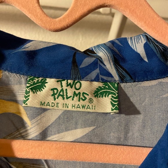 Hawaiian button up - Picture 3 of 3